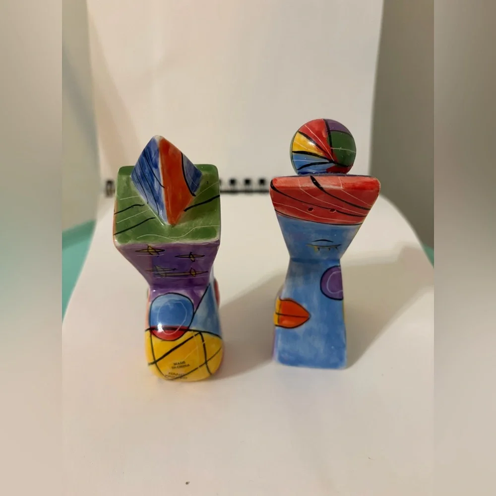 Rare Muzeum Picasso Style Cubist Male Female Salt & Pepper Shakers